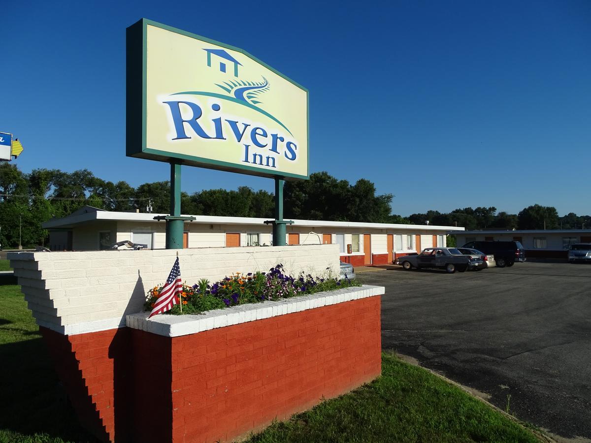 Rivers 2* Fort Madison