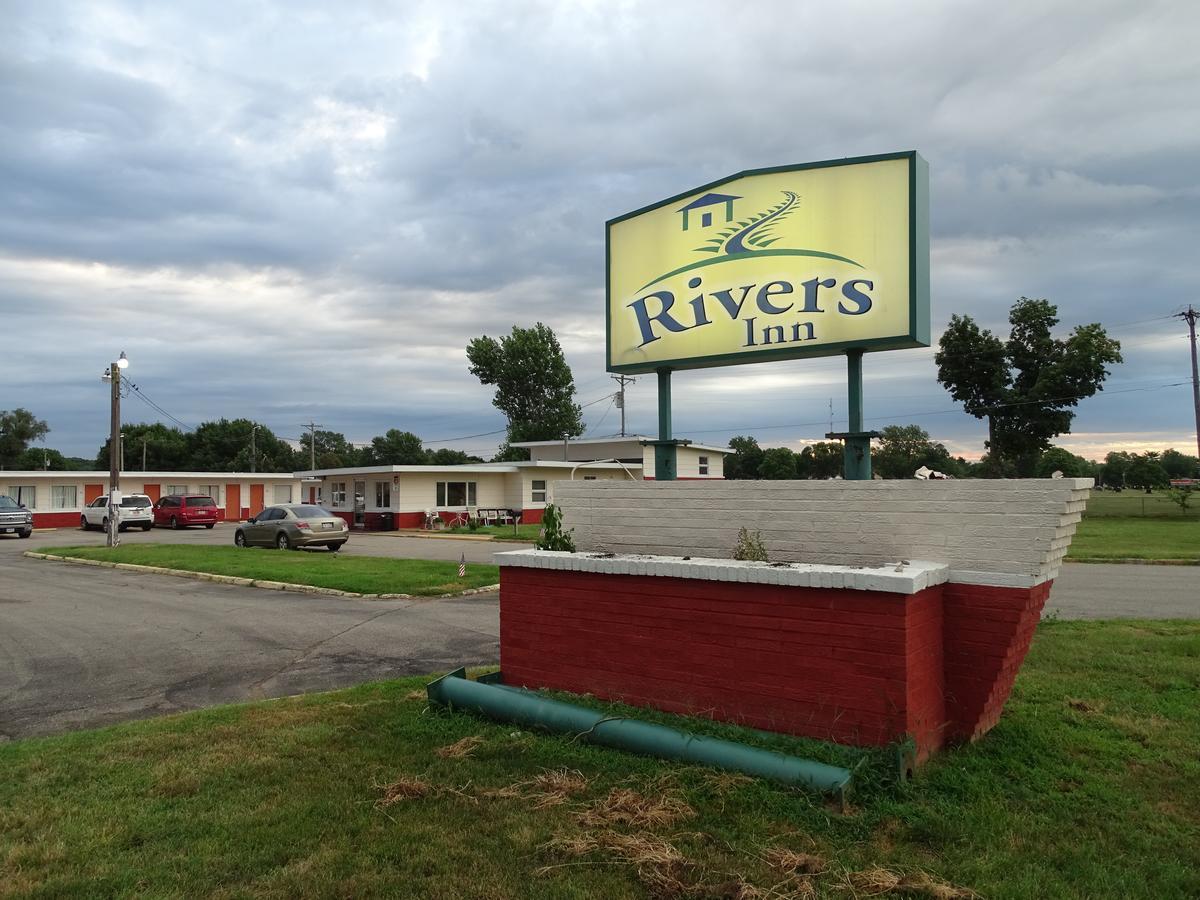 Motel Rivers 2*
